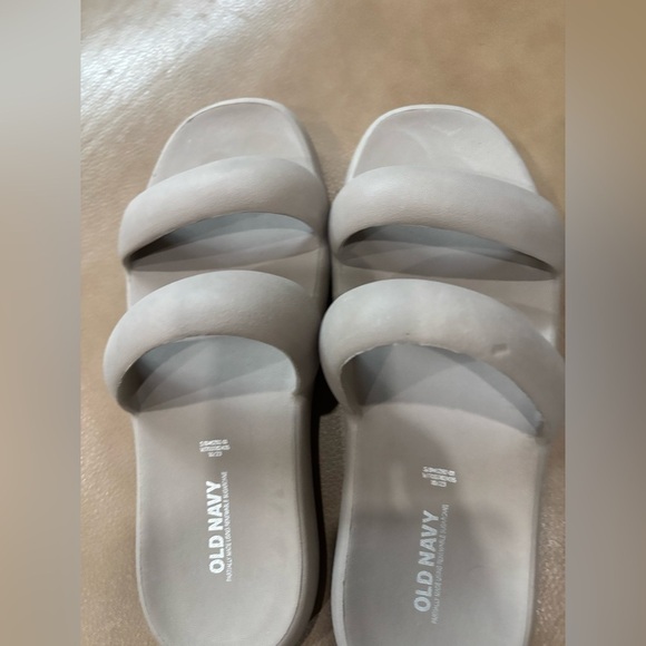Old Navy Shoes - Old Navy Women's Tan Slide Sandals